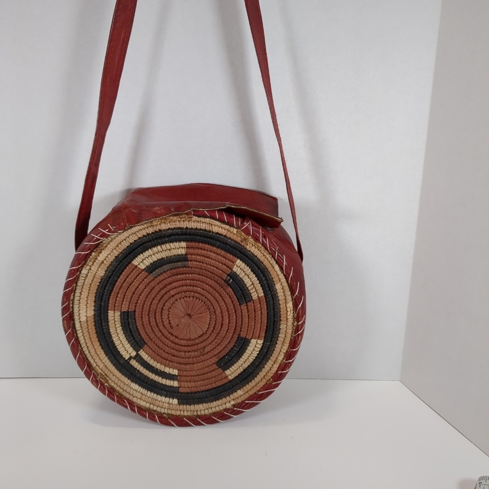 Leather Round Woven Shoulder Purse - Picture 2 of 11